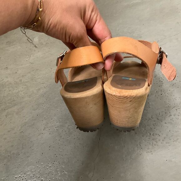 Mia Open Toe Clogs - Picture 8 of 10